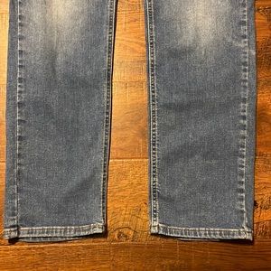 Light Blue 541 Athletic slim fit tapered Levi’s